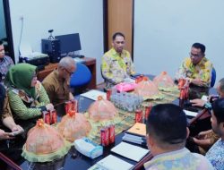 Pj. Bupati Takalar melakukan Monev Program Kegiatan pada Dinas TPHPKP