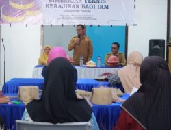 Perempuan Rumah Tangga Miskin Ekstrem di Takalar dilatih Kerajinan Anyaman Serat Lontara