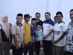 Serahkan Bantuan Sembako, Pj. Bupati : Ini Komitmen Pemerintah Daerah untuk Memperhatikan Warganya yang Miskin