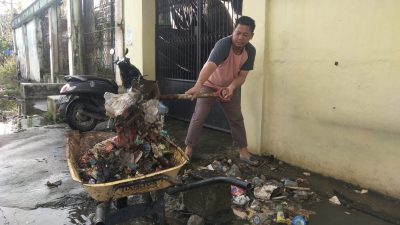 Pasca Abrasi, Pemdes Kampung Beru Gelar Kerja Bakti Bersama Warga