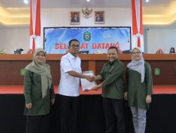 Terima KKN Unhas, Pj. Bupati Takalar Harap Mahasiswa perhatikan tatanan sistem dan pengembangan SDM masyarakat.
