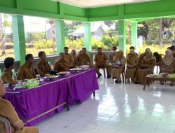 Pj Bupati Takalar Melakukan Sidak di Kantor Kecamatan Mappakasunggu.