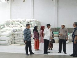 Hadapi musim kemarau ekstrem, Pj Bupati Takalar pastikan stok beras aman
