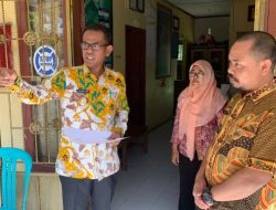 Pantau Kedisiplinan Pegawai, Pj. Bupati Takalar Sidak Kantor Lurah dan Pustu Sombalabella Kec. Pattallassang