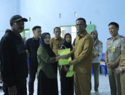 Pj. Bupati Takalar serahkan Bantuan di Kecamatan Galesong sebagai rangkaian Hari Jadi Takalar ke-64