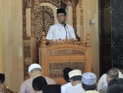 Perkuat Silaturahmi, Pj. Bupati Takalar Shalat Jum’at Berjamaah di Masjid H. Soesila Hj. Hamida