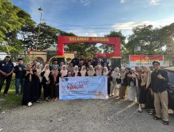 Bagikan Takjil Kepada Warga, Karang Taruna Bunga Biraeng Desa Tanakaraeng Pererat Silaturahmi Sesama Anggota